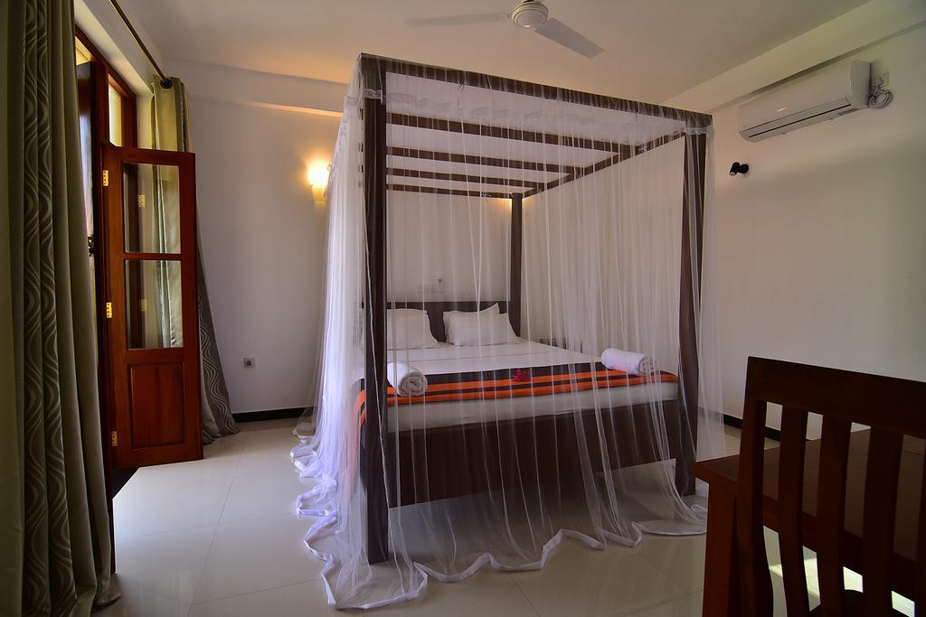 Park Lane 88 Apartments Negombo Dış mekan fotoğraf