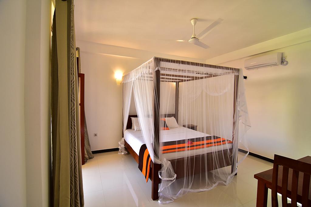 Park Lane 88 Apartments Negombo Dış mekan fotoğraf